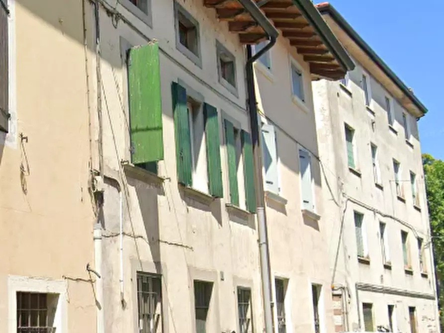 Immagine 10 di Porzione di casa in vendita  in  Via Mantovana a Castelnuovo Del Garda