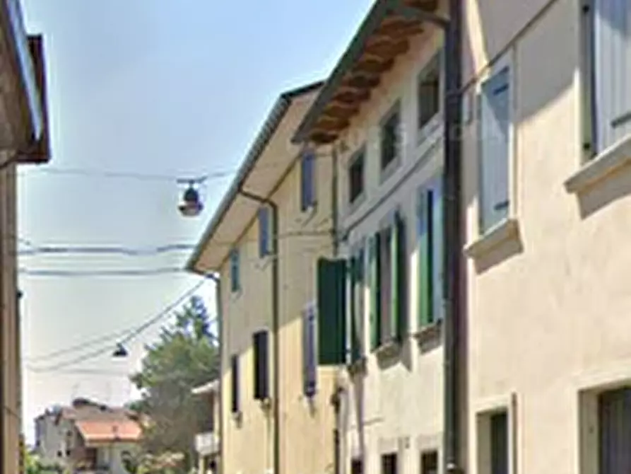 Immagine 12 di Porzione di casa in vendita  in  Via Mantovana a Castelnuovo Del Garda