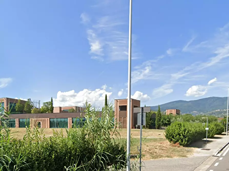 Immagine 9 di Negozio in vendita  in via Bure Vecchia Nord a Pistoia