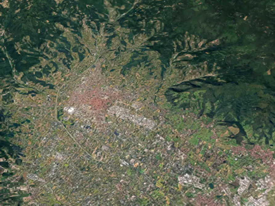 Immagine 13 di Negozio in vendita  in via Bure Vecchia Nord a Pistoia