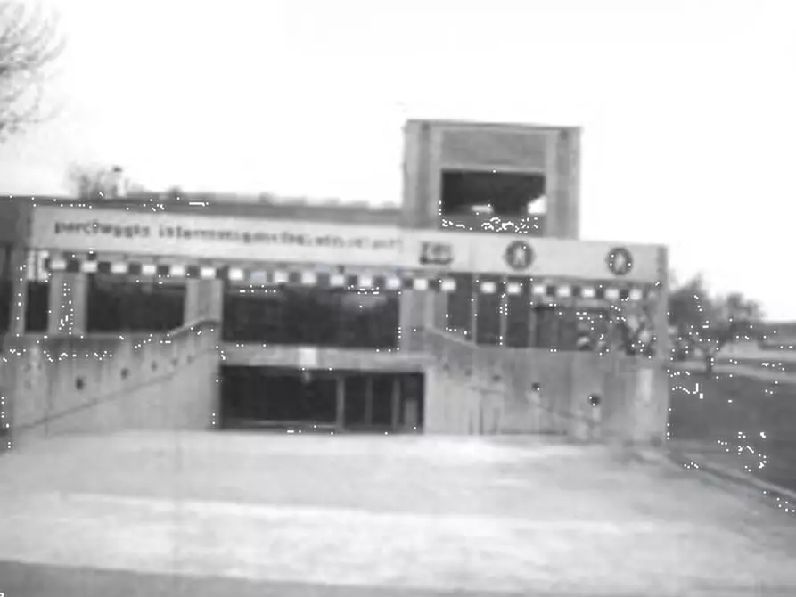 Immagine 2 di Ufficio in vendita  in Via Bure Vecchia Nord a Pistoia