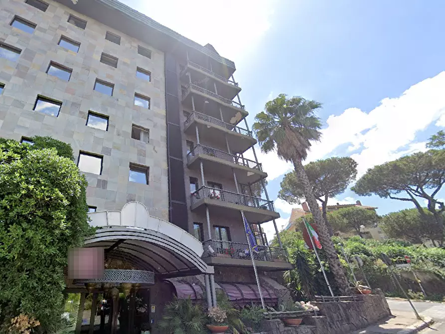 Immagine 8 di Hotel in vendita  in Via Monterosi a Roma