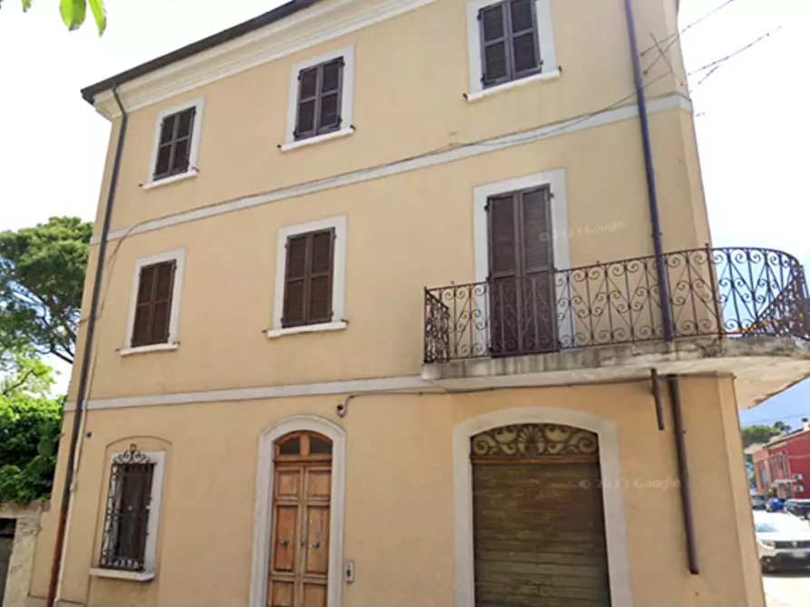 Immagine 4 di Stabile in vendita  in Via Flaminia a Colli Al Metauro