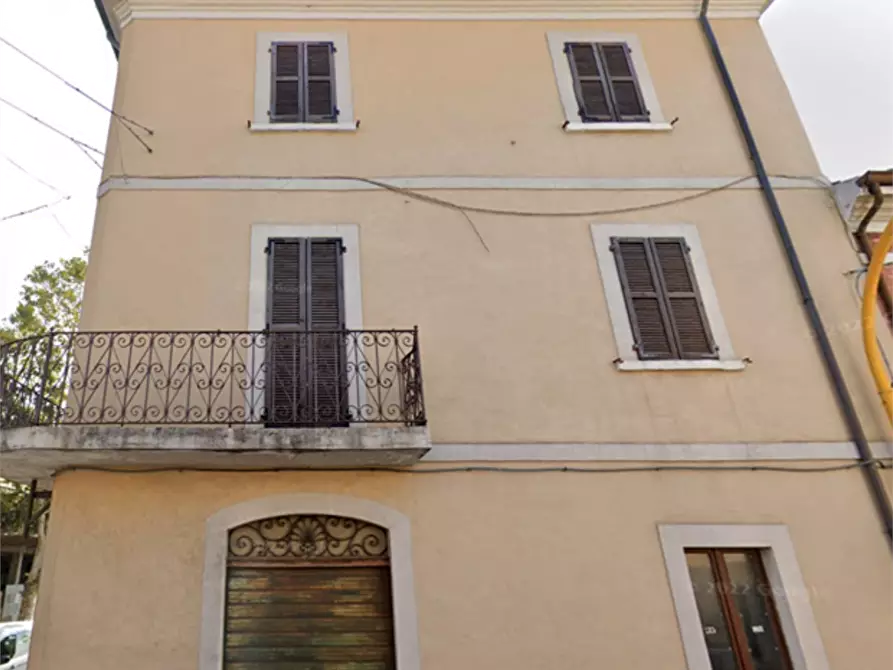 Immagine 7 di Stabile in vendita  in Via Flaminia a Colli Al Metauro