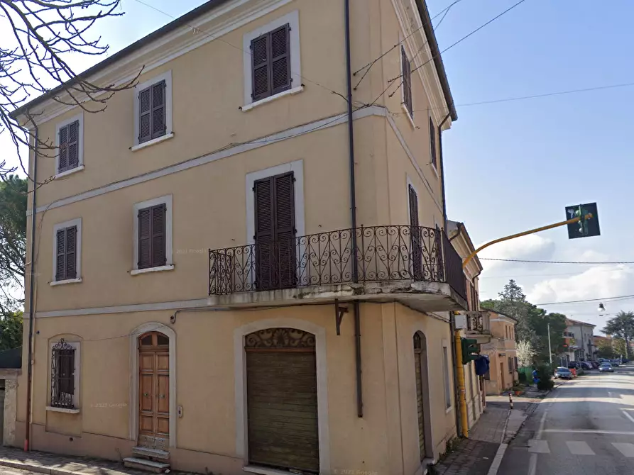 Immagine 10 di Stabile in vendita  in Via Flaminia a Colli Al Metauro