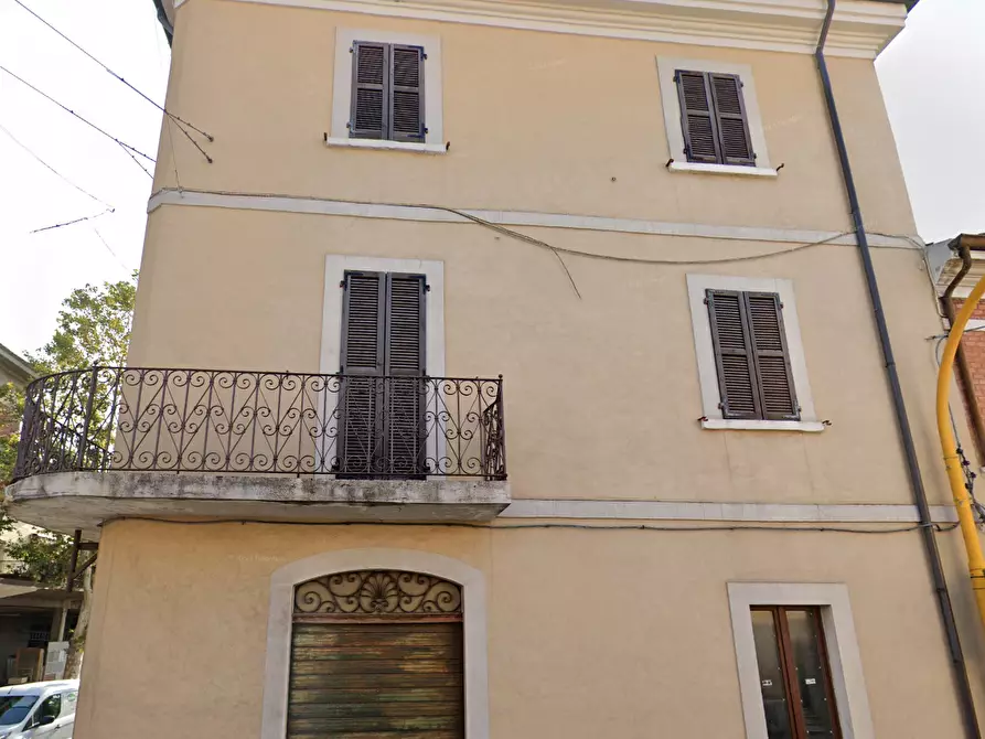 Immagine 13 di Stabile in vendita  in Via Flaminia a Colli Al Metauro