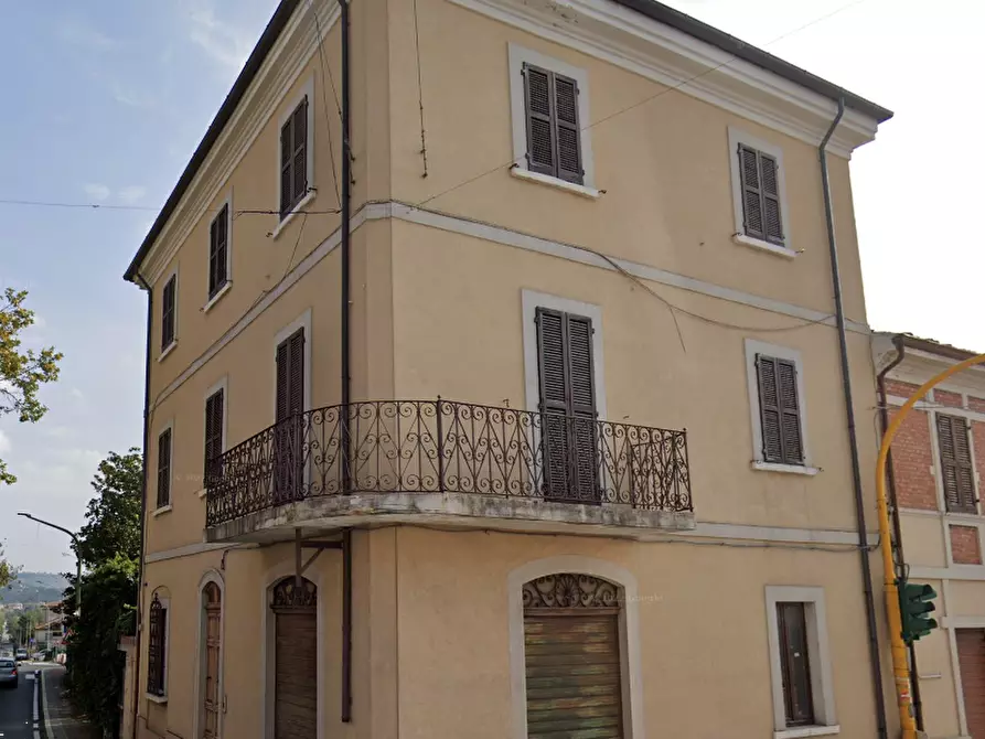 Immagine 18 di Stabile in vendita  in Via Flaminia a Colli Al Metauro