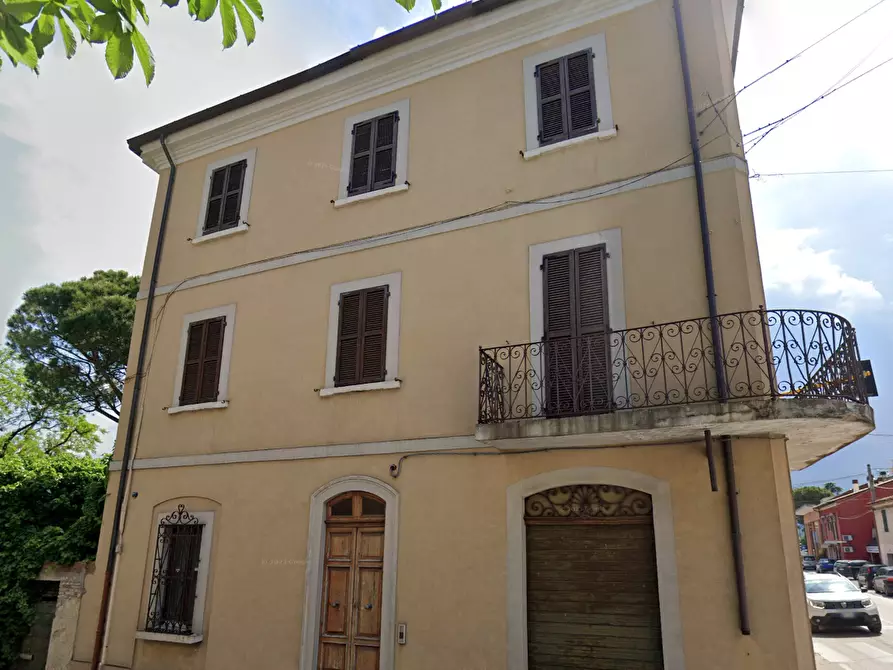 Immagine 19 di Stabile in vendita  in Via Flaminia a Colli Al Metauro