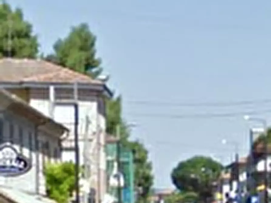 Immagine 21 di Stabile in vendita  in Via Flaminia a Colli Al Metauro