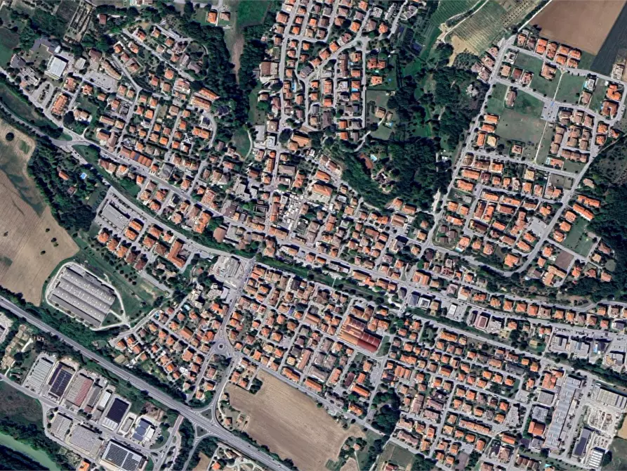 Immagine 24 di Stabile in vendita  in Via Flaminia a Colli Al Metauro