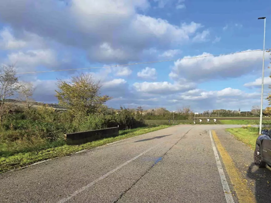 Immagine 2 di Terreno edificabile in vendita  in Viale Europa  a Mondolfo