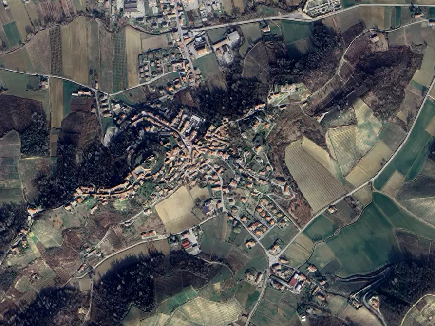 Immagine 19 di Appartamento in vendita  in Piazza Alfieri a Mombercelli