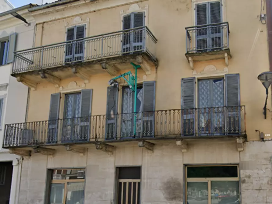 Immagine 14 di Appartamento in vendita  in Piazza Alfieri a Mombercelli