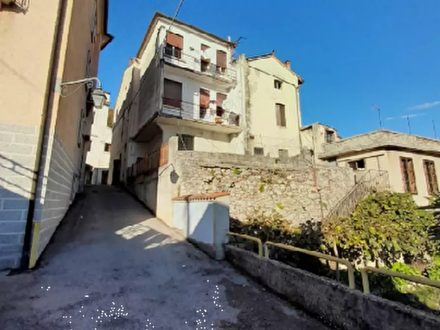 Immagine 3 di Porzione di casa in vendita  in Via Libertà a Piovene Rocchette