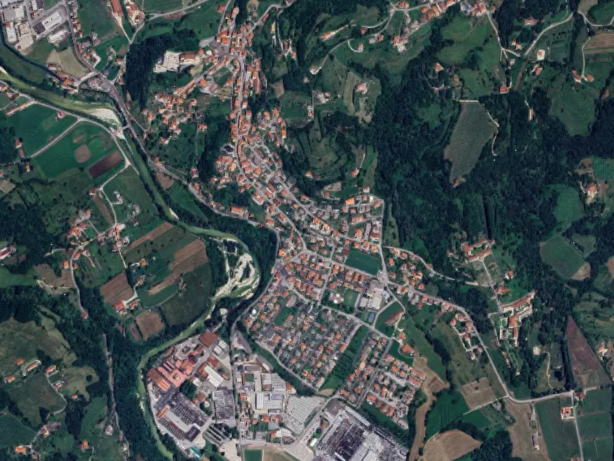 Immagine 26 di Appartamento in vendita  in Via Minzoni a Lugo Di Vicenza