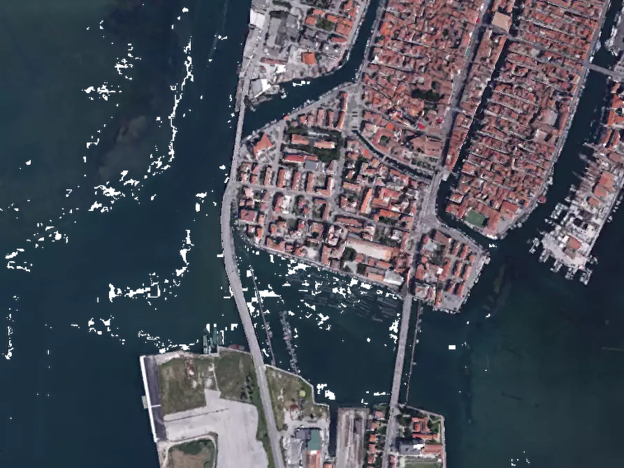 Immagine 3 di Posto auto in vendita  in Campo marconi a Chioggia