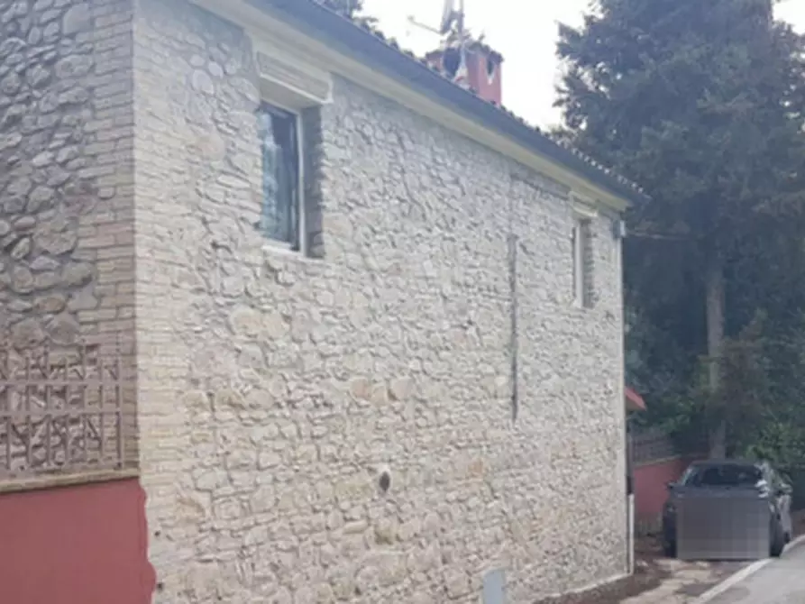 Immagine 2 di Casa indipendente in vendita  in Via Cairo a Mombaroccio