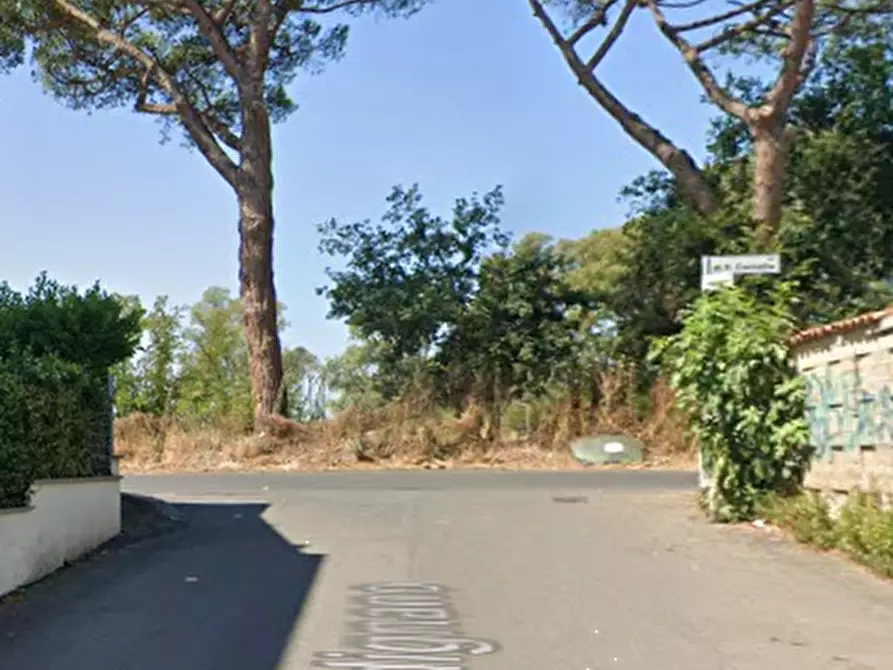 Immagine 13 di Appartamento in vendita  in Via Madignano a Roma