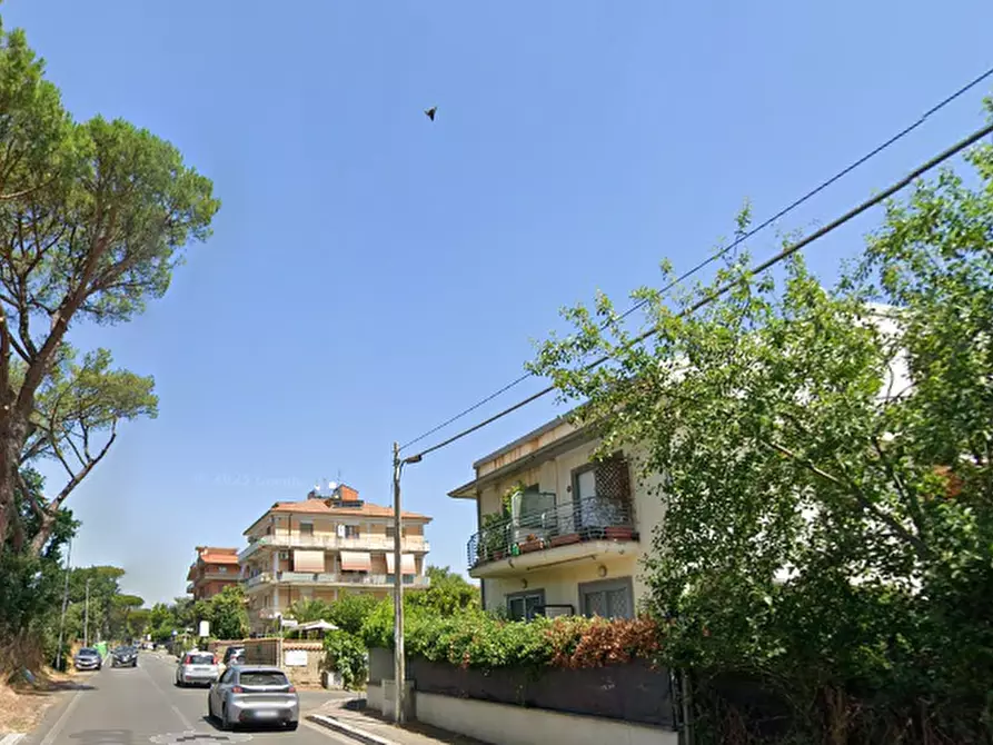 Immagine 22 di Appartamento in vendita  in Via Madignano a Roma