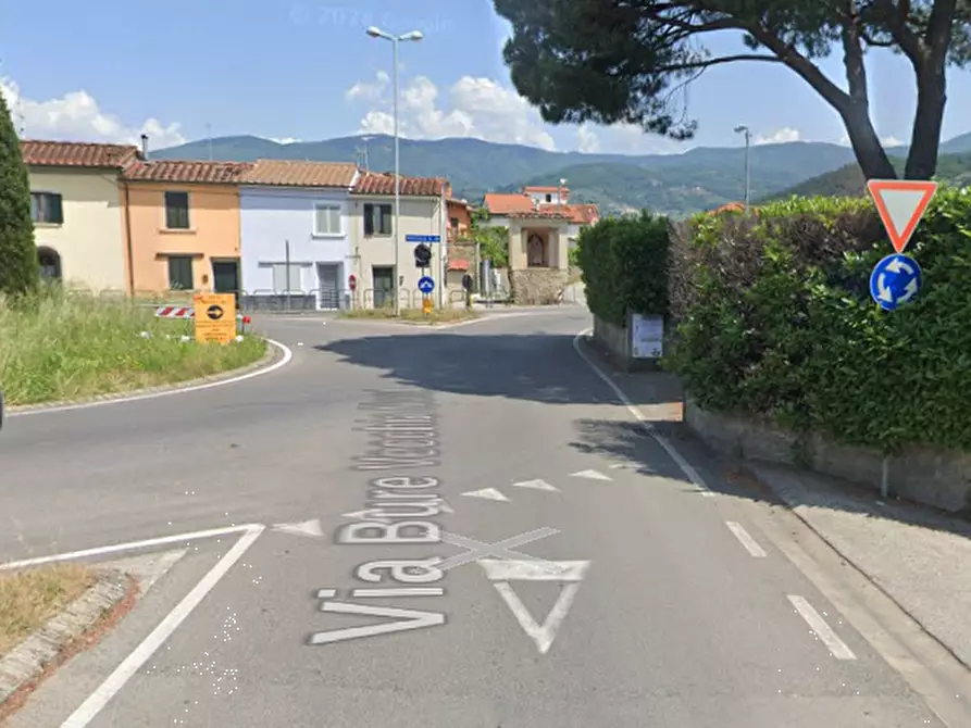 Immagine 19 di Ufficio in vendita  in Via bure vecchia nord  a Pistoia