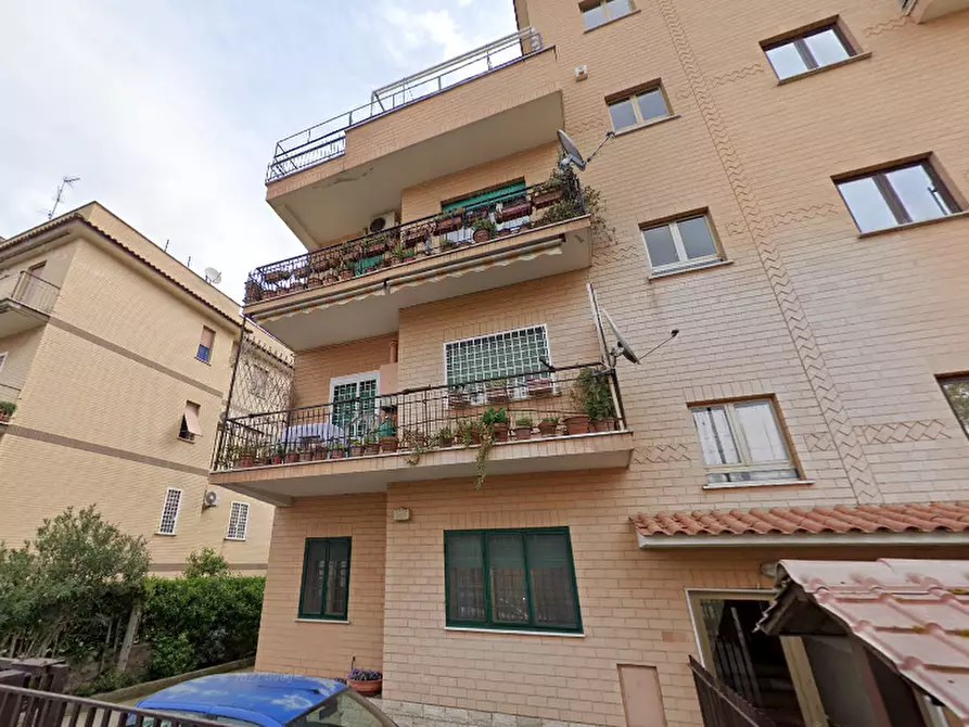 Immagine 8 di Appartamento in vendita  in Via Castellanza a Roma