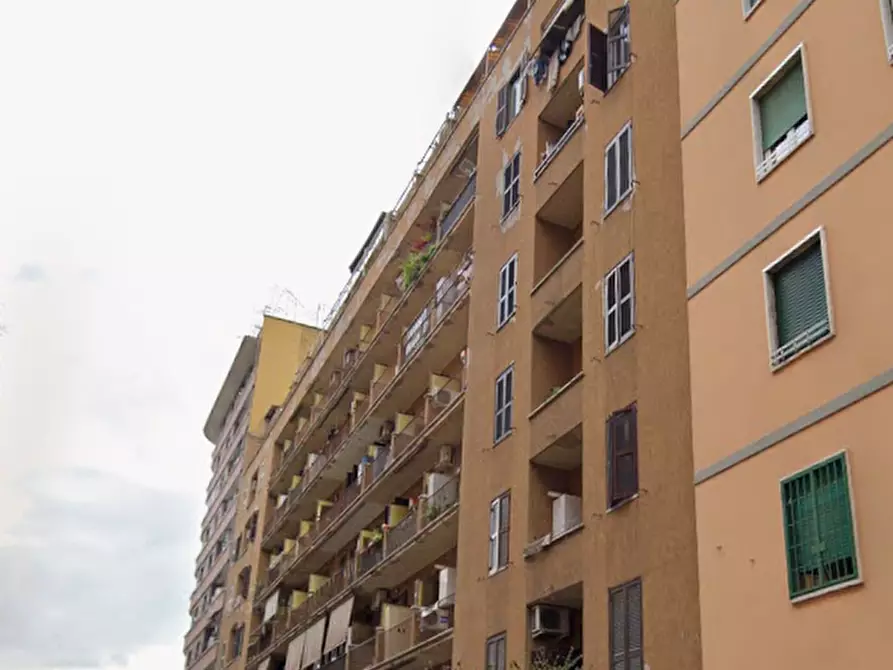 Immagine 4 di Appartamento in vendita  in Via Manlio Torquato a Roma