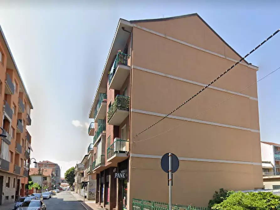 Immagine 4 di Negozio in vendita  in Via San Francesco d'Assisi a Nichelino