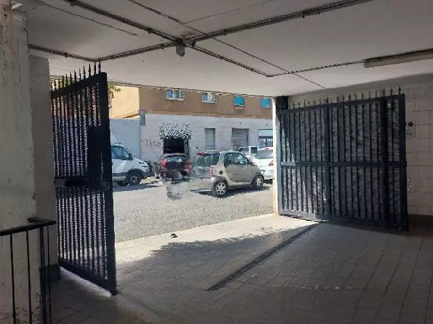 Immagine 12 di Appartamento in vendita  in Via Manlio Torquato a Roma