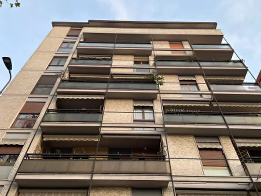 Immagine 3 di Appartamento in vendita  in Viale Fulvio Testi a Milano