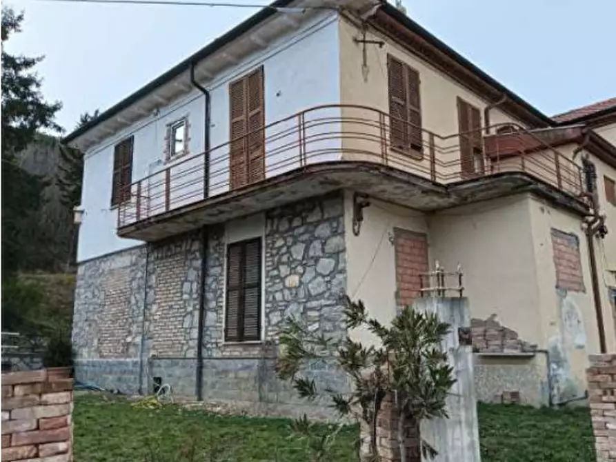 Immagine 2 di Casa indipendente in vendita  in Frazione Garadassi  a Fabbrica Curone