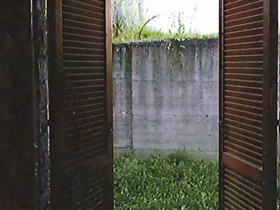 Immagine 10 di Appartamento in vendita  in Via Papa Giovanni XXIII a Caprino Bergamasco