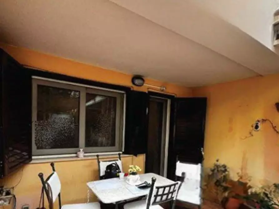 Immagine 1 di Appartamento in vendita  in Via Capodrise a Roma