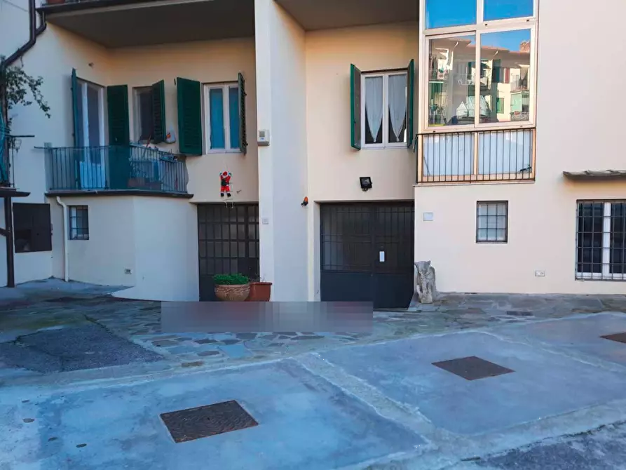 Immagine 1 di Magazzino in vendita  in Via Del Sansovino a Firenze