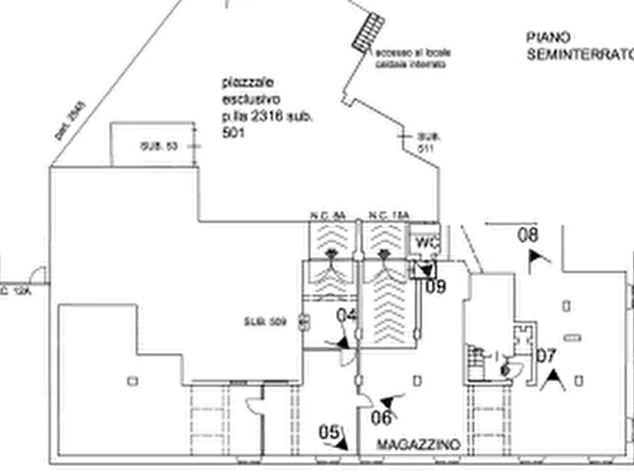Immagine 16 di Magazzino in vendita  in Via Del Sansovino a Firenze