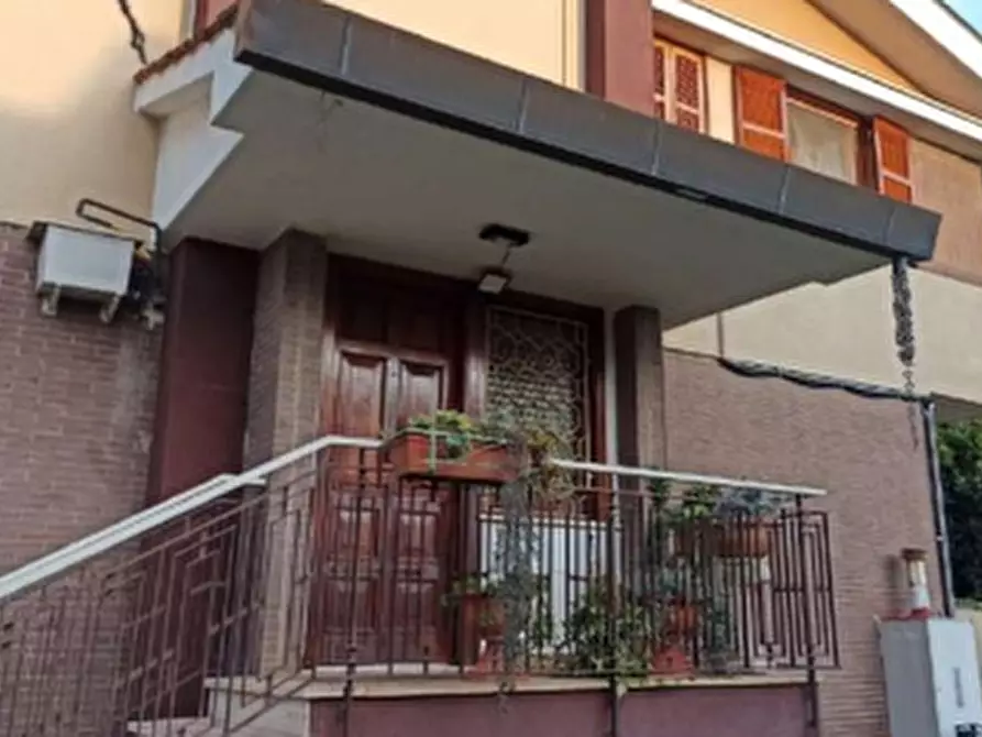 Immagine 15 di Porzione di villa in vendita  in Via Bouganville a Anzio