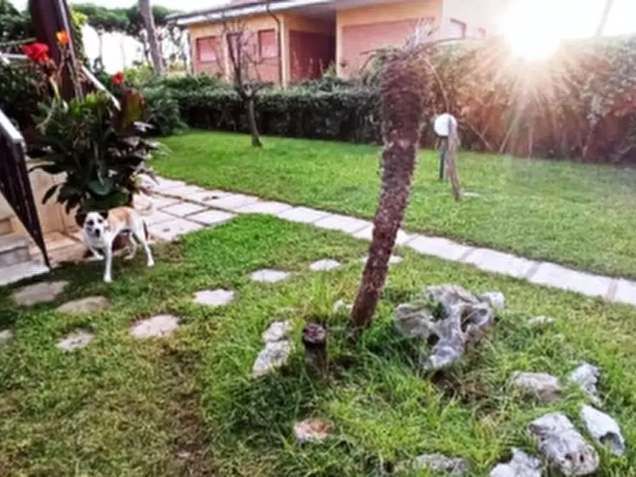 Immagine 16 di Porzione di villa in vendita  in Via Bouganville a Anzio