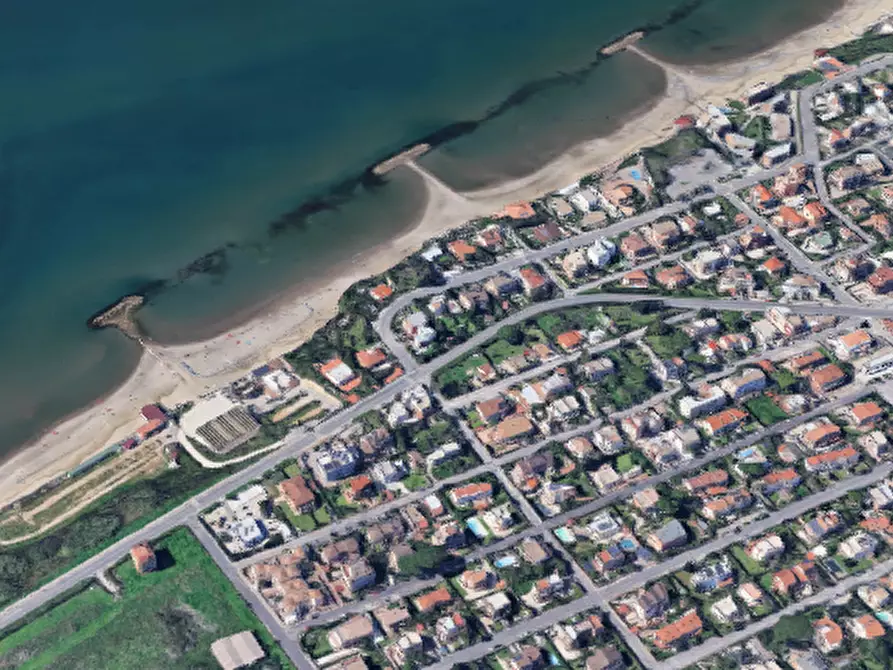 Immagine 19 di Appartamento in vendita  in Lungomare Delle Sirene  a Anzio