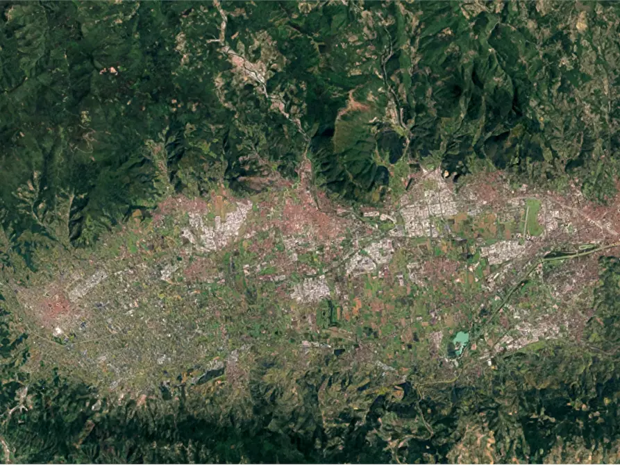 Immagine 15 di Capannone industriale in vendita  in Via Montalese a Prato