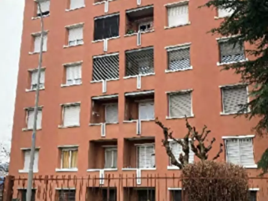 Immagine 1 di Appartamento in vendita  in via Meda a Inzago