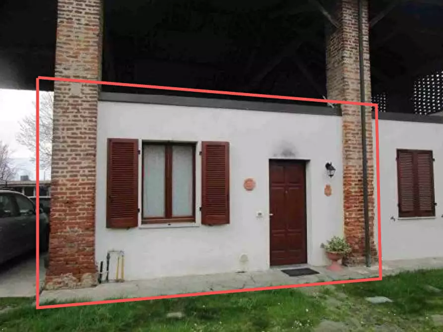 Immagine 1 di Appartamento in vendita  in Strada Case Nuove Canonici a Pavia