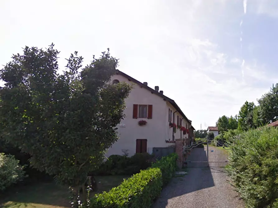 Immagine 15 di Appartamento in vendita  in Strada Case Nuove Canonici a Pavia