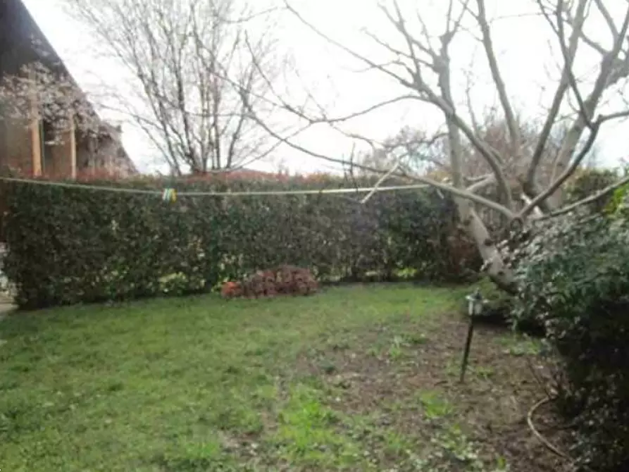 Immagine 16 di Appartamento in vendita  in Strada Case Nuove Canonici a Pavia