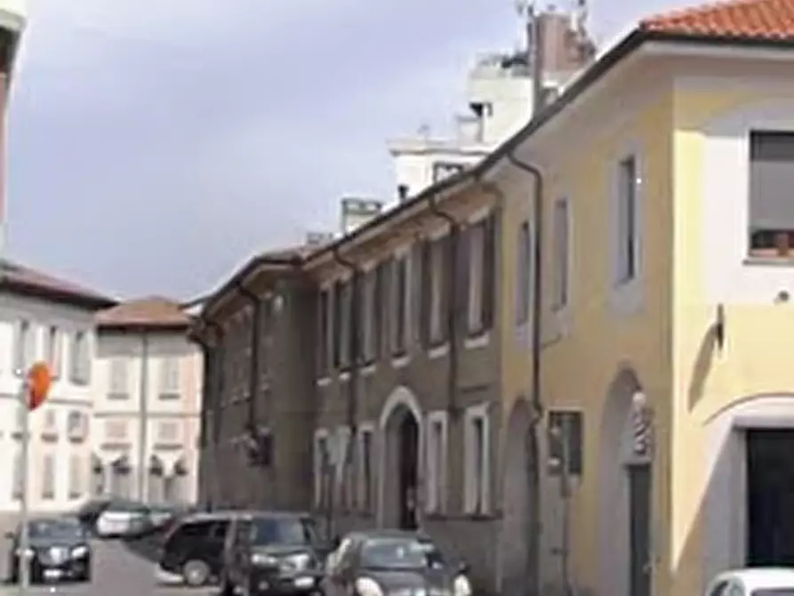 Immagine 3 di Negozio in vendita  in Via Giacomo Matteotti  a Desio