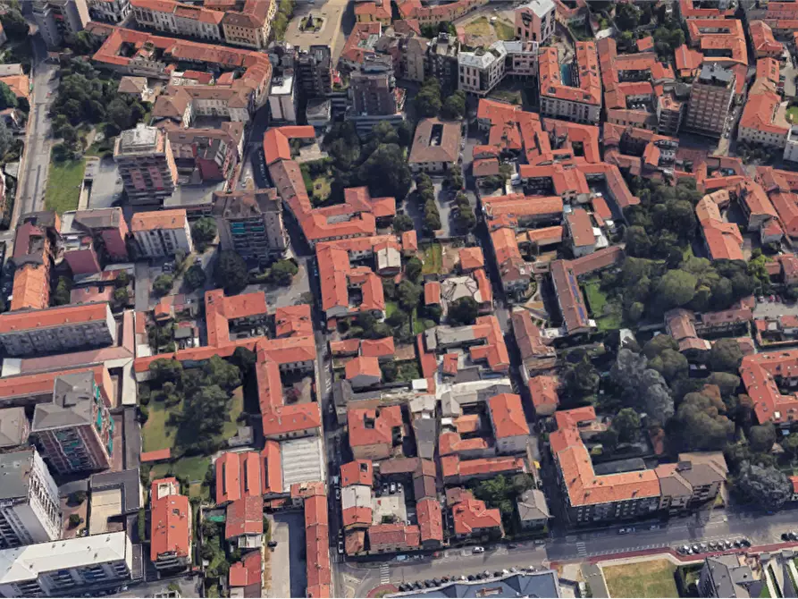 Immagine 4 di Negozio in vendita  in Via Giacomo Matteotti  a Desio