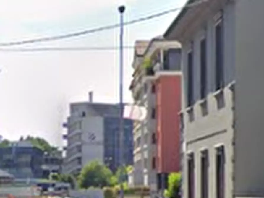 Immagine 7 di Appartamento in vendita  in Via Tripoli a Desio