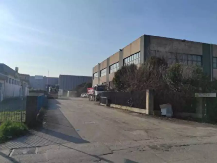 Immagine 1 di Laboratorio in vendita  in Via Thomas Alva Edison a Villorba