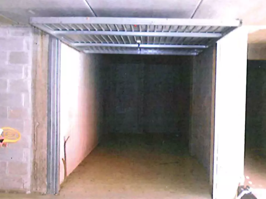 Immagine 7 di Appartamento in vendita  in Viale Papa Giovanni XXII a Caprino Bergamasco