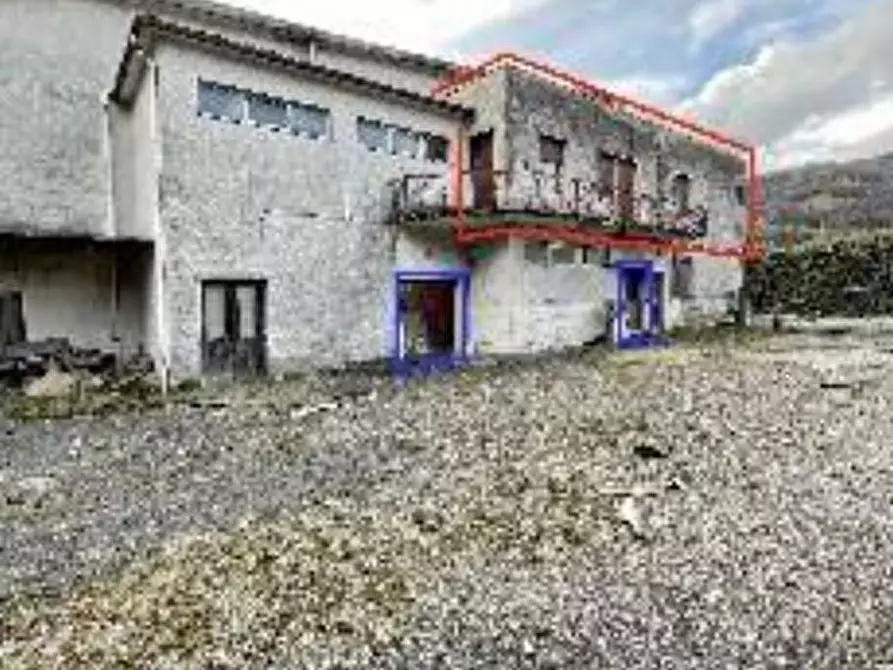 Immagine 4 di Magazzino in vendita  in Via Garibaldi a Monasterolo Del Castello