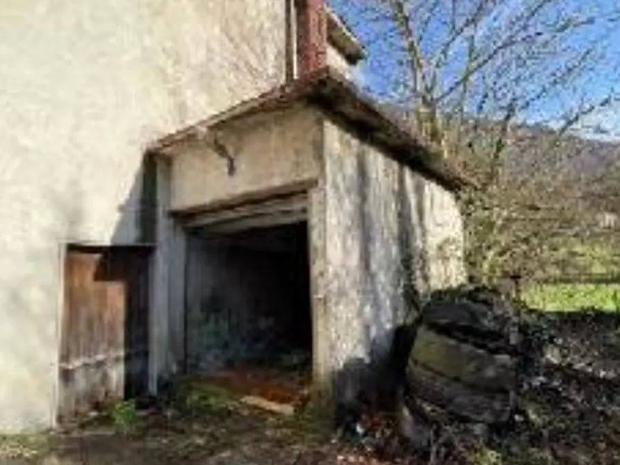 Immagine 6 di Magazzino in vendita  in Via Garibaldi a Monasterolo Del Castello