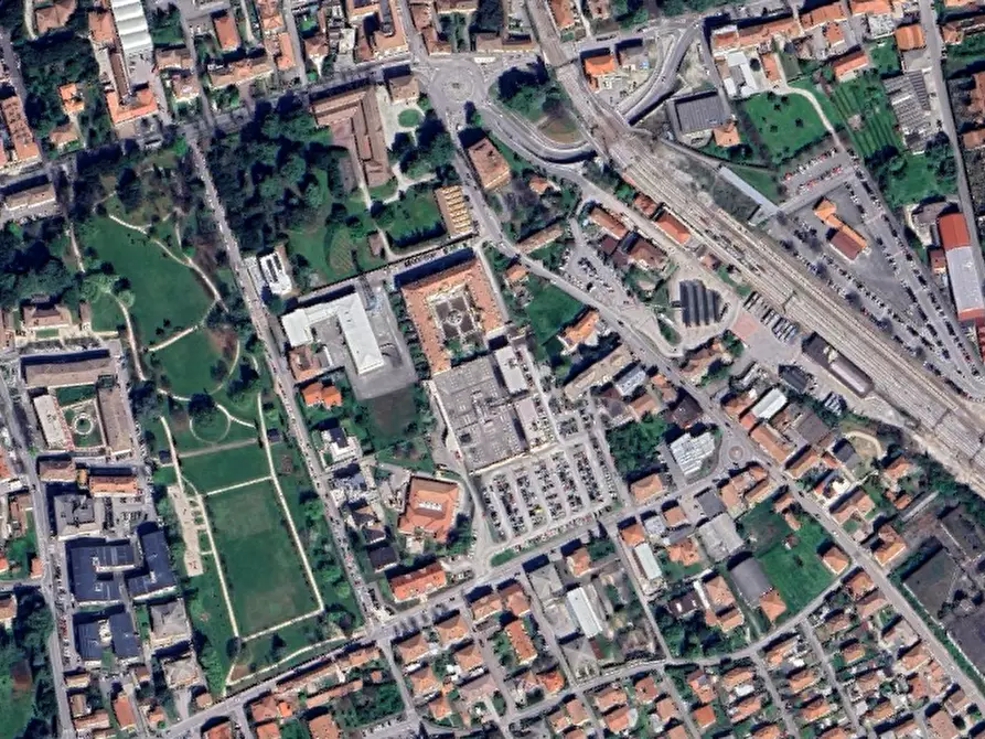 Immagine 6 di Negozio in vendita  in Via Risorgimento a Montebelluna